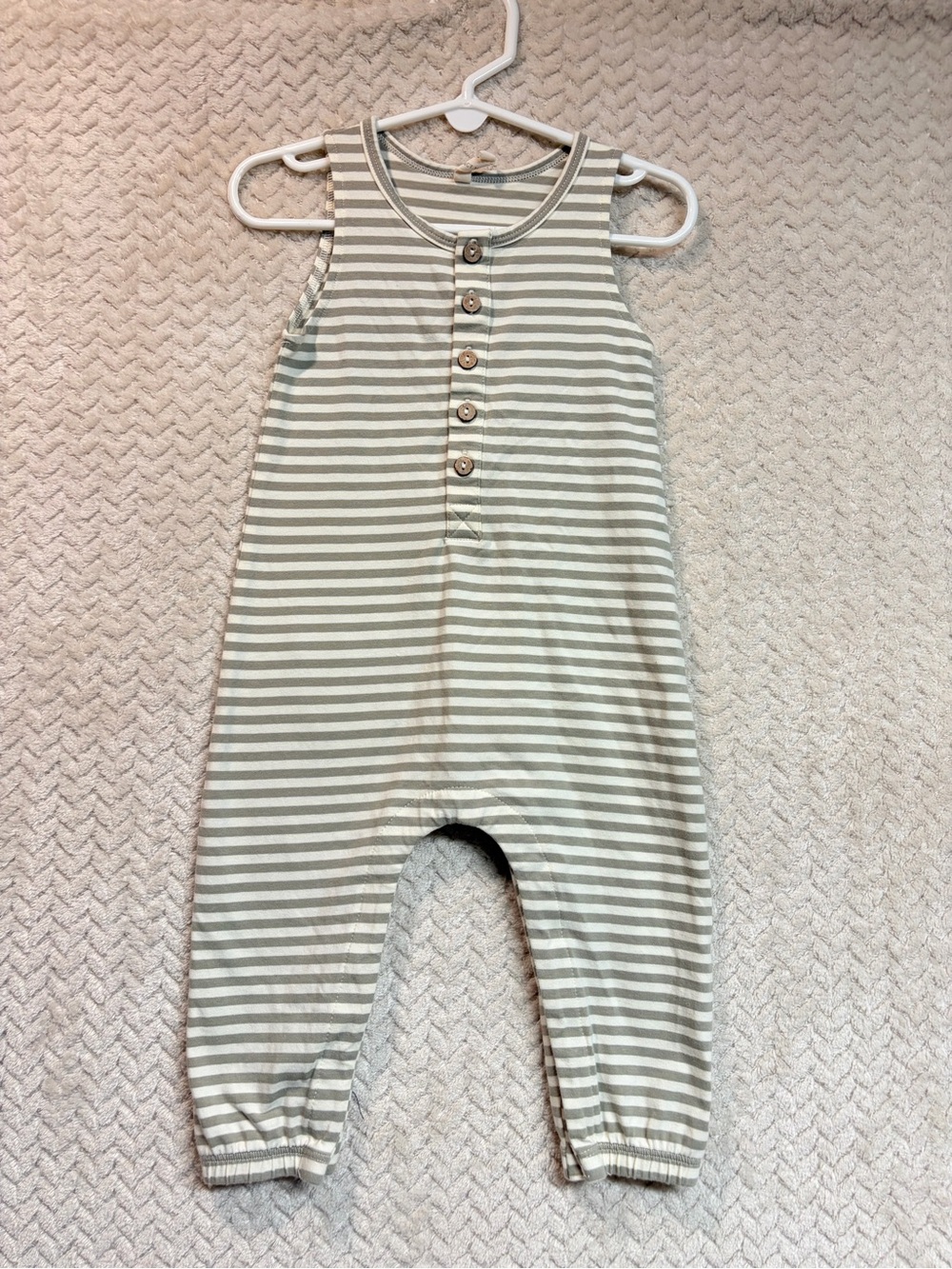 Quincy Mae Organic Cotton Sleeveless Henley‎ Romper 12-18M Striped Sage Green